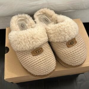 Ugg knit slippers